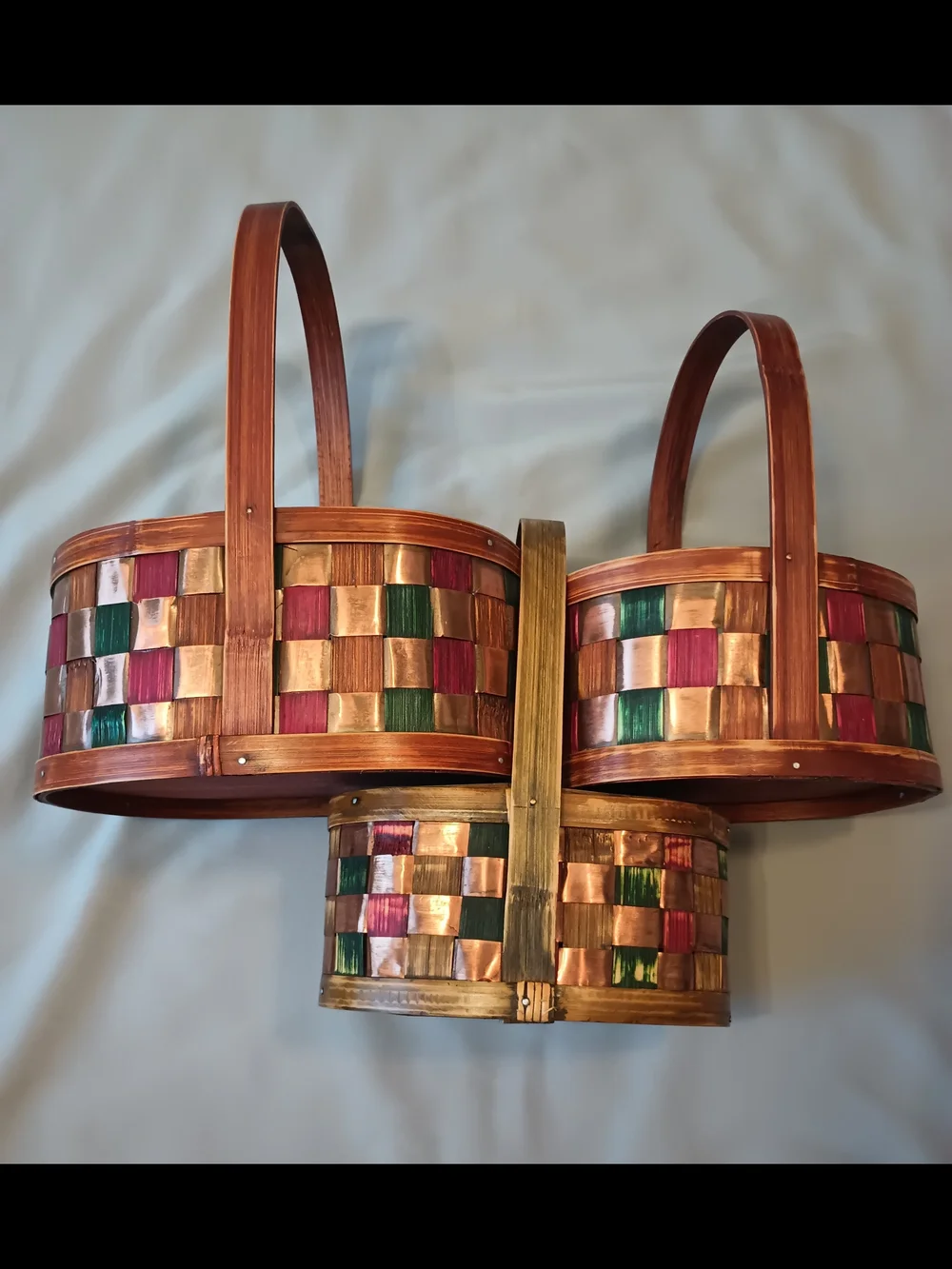 Source Unknown holiday woven